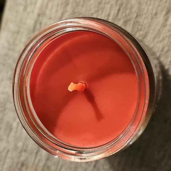 Vampire Blood Single Wick Bath & Body Works 7 oz NWT - Picture 4 of 4